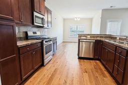 1860 Riverport Dr. photo 4