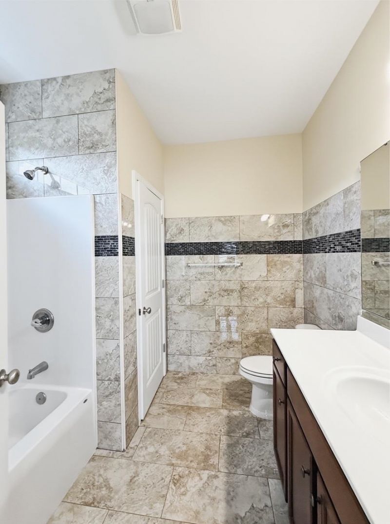 1860 Riverport Dr. Photo 8