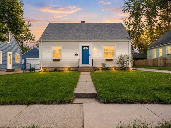 1108 Oakdale Avenue, West Saint Paul, MN 55118