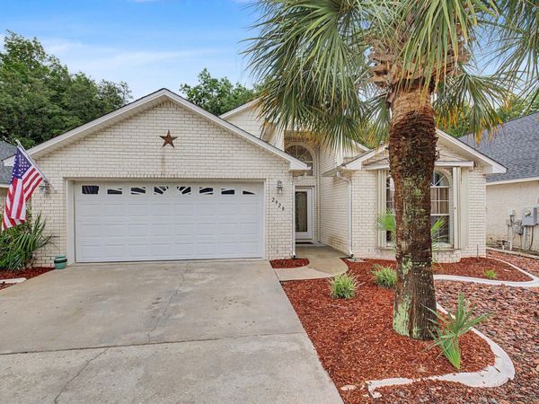 2928 Hidden Bay Boulevard, Navarre, FL 32566