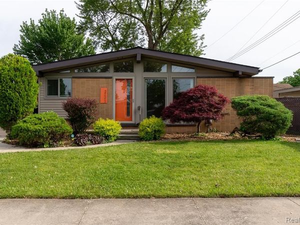 21512 Briarcliff Street, St. Clair Shores, MI 48082