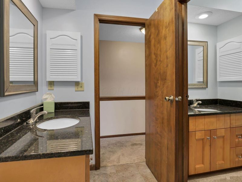 2014 Queensgate Lane, Columbus, OH 43235 Photo 13