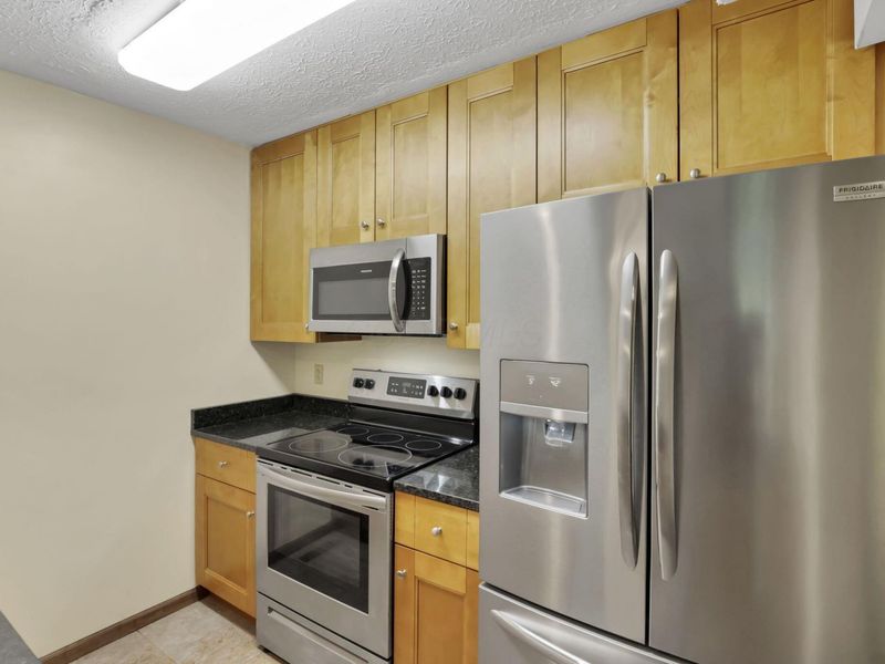 2014 Queensgate Lane, Columbus, OH 43235 Photo 6