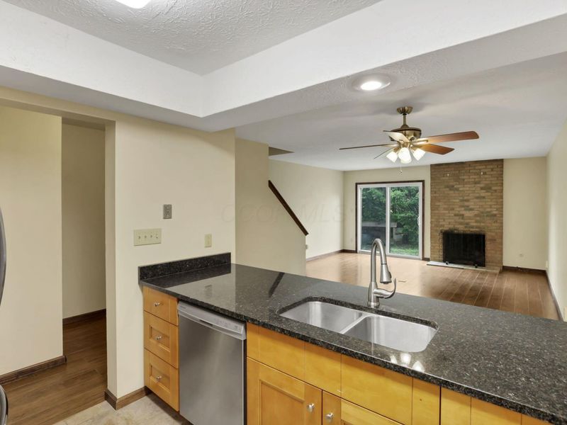 2014 Queensgate Lane, Columbus, OH 43235 Photo 8