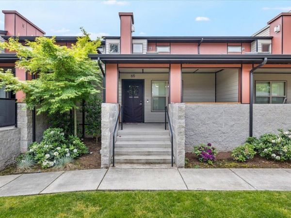 65 S Mountain Avenue, Ashland, OR 97520