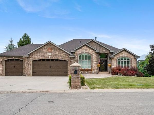 6 W SALEM HILLS DR S, Elk Ridge, UT 84651