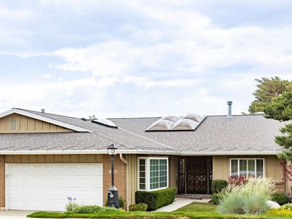 990 S OAK HILLS WAY , Salt Lake City, UT 84108