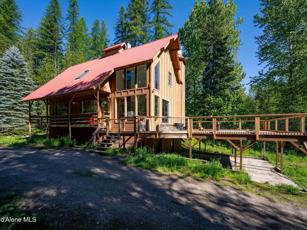 6045 Upper Pack River RD , Sandpoint, ID 83864
