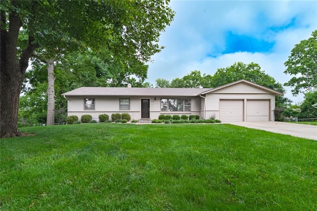 6108 NW Klamm Drive, Kansas City, MO 64151 Main Photo