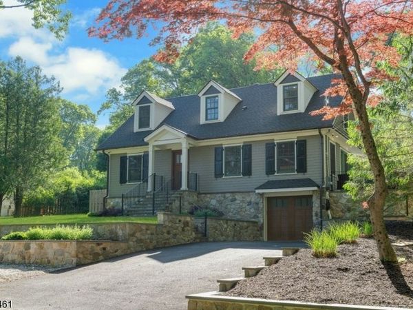 4 Farview Ave, Randolph, NJ 07869