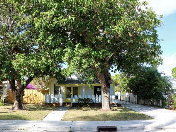 1021 S N Street, Lake Worth Beach, FL 33460