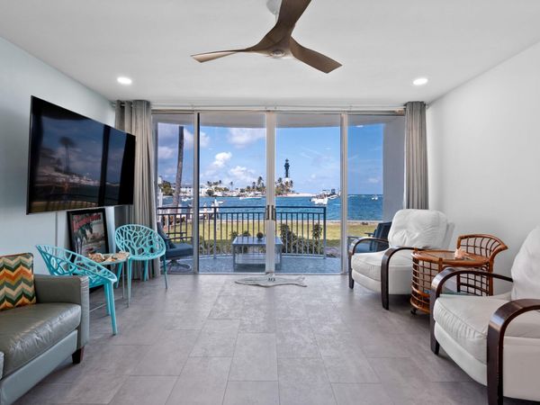 2508 Bay Drive, Unit 105, Pompano Beach, FL 33062