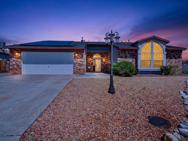 2413 Agua Fria Drive NE, Rio Rancho, NM 87144
