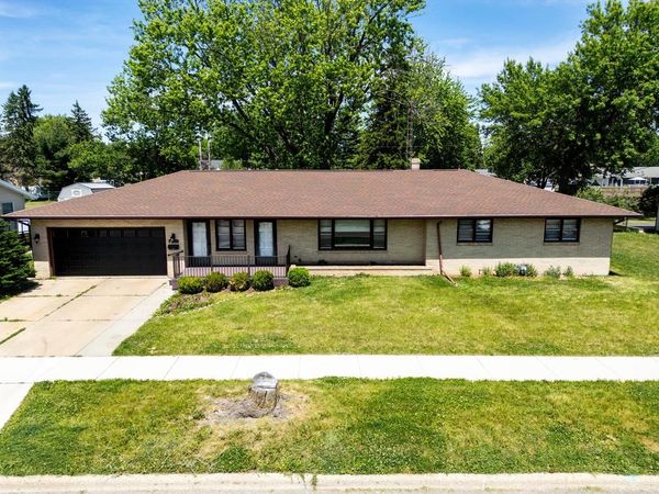 2020 Bond Place, Janesville, WI 53548