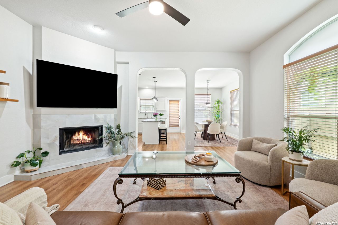 8355 Piney Wood Run, San Antonio, TX 78255 Main Photo