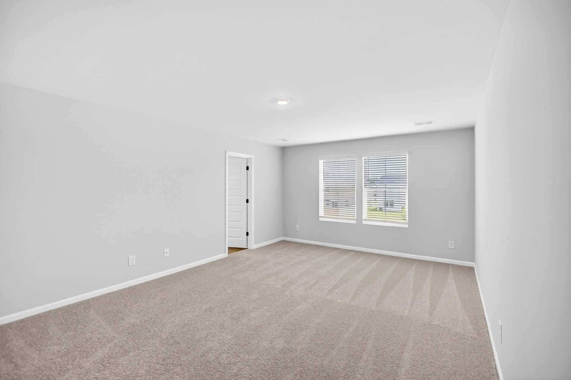 753 Ridgley Drive Photo 8