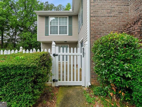 557 Picketts Bend Court, Marietta, GA 30008