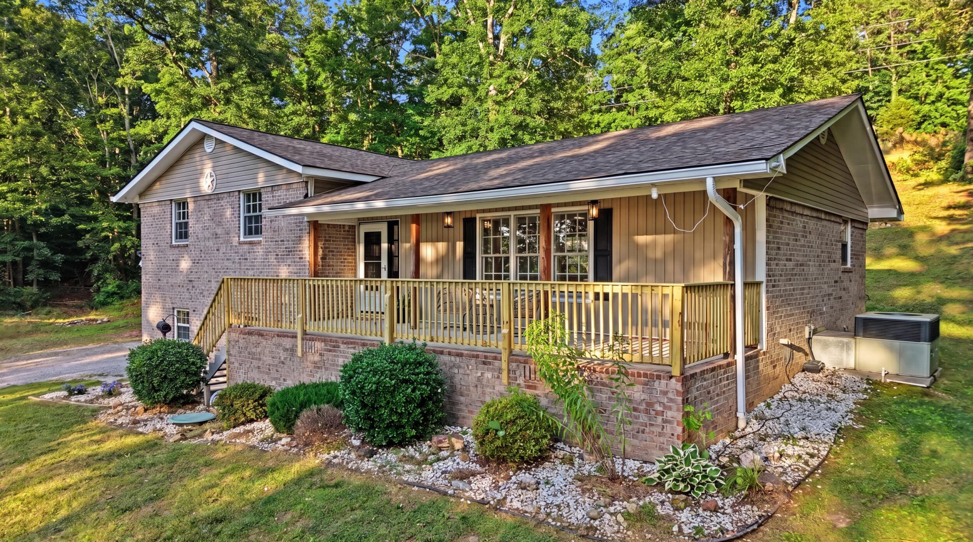 1830 Walker Valley Road Nw, Charleston, TN 37310 Main Photo