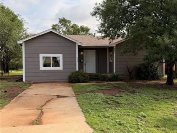 919 Lee Ora Street, Altus, OK 73521