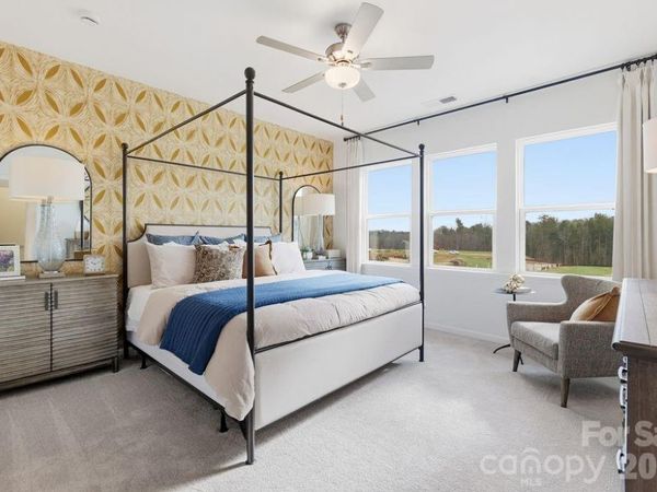 21217 Lake Run Drive, Charlotte, NC 28278