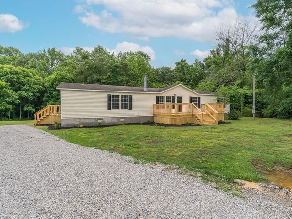 208 Rhoads Ln, Hillsboro, TN 37342
