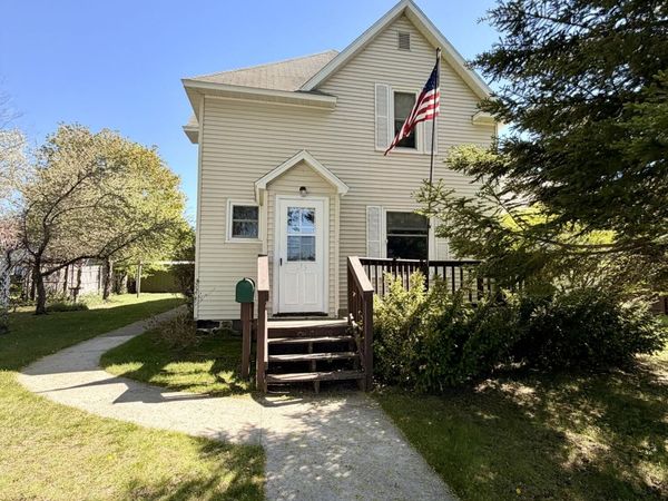 315 W John ST, Newberry, MI 49868