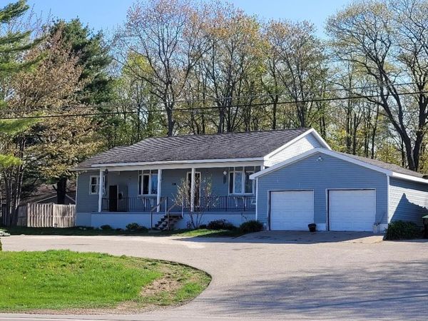 6414 W Mi 80 HWY, Kinross, MI 49752