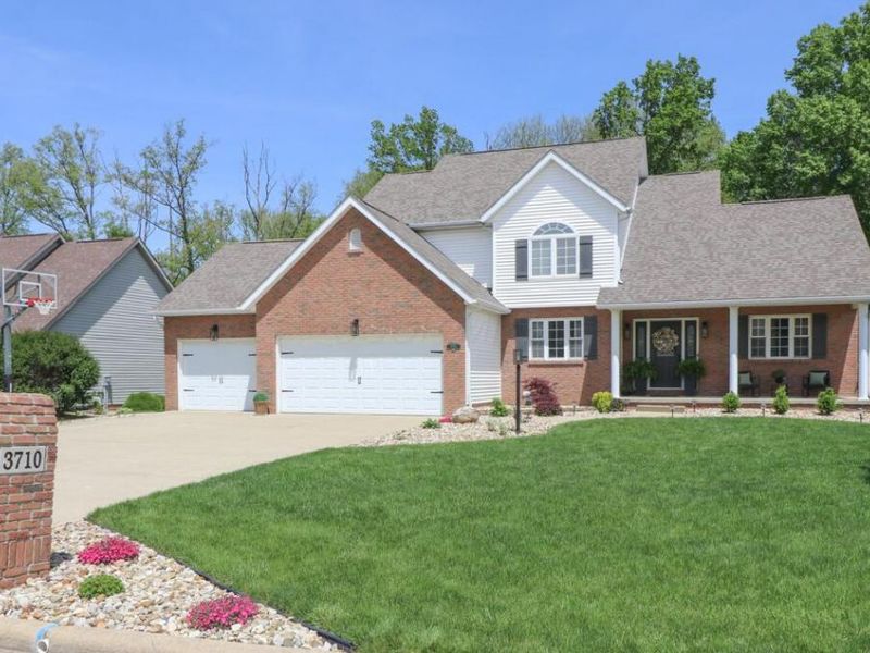 3710 Shangri La Avenue E, Ontario, OH 44903 Photo 2