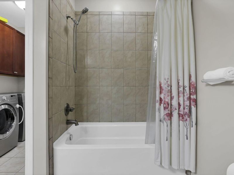 960 Perry Street, Unit 209, Columbus, OH 43215 Photo 16