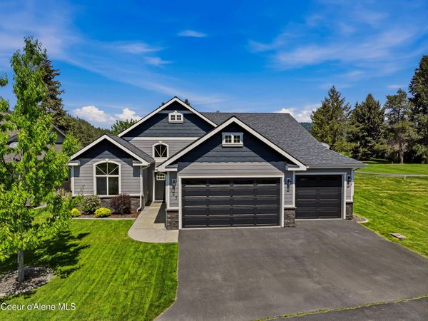 147 Ironwood Dr , Blanchard, ID 83804