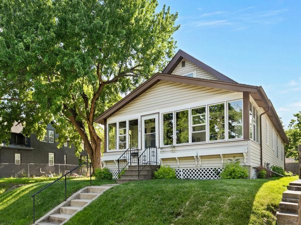 1075 Farrington Street, Saint Paul, MN 55117