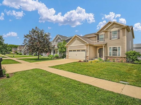 110 Blazing Star, Savoy, IL 61874