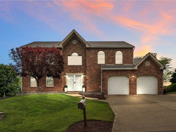 456 Shelbourne, Plum, PA 15239