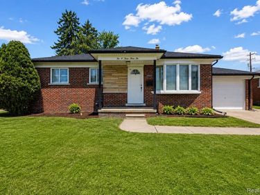 20336 Cedar Street, St. Clair Shores, MI 48081