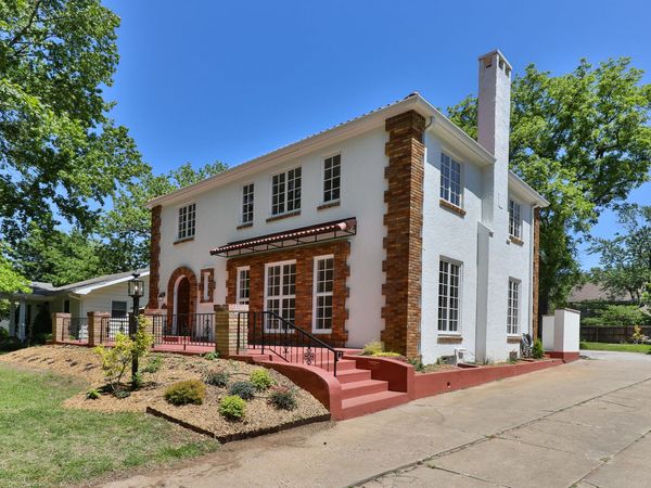 924 S Pickwick Avenue , Springfield, MO 65804