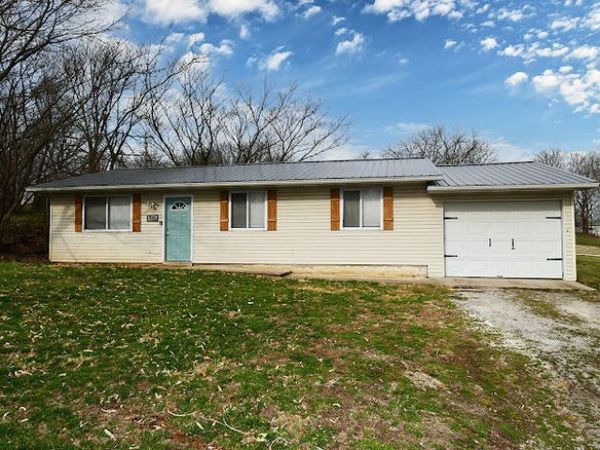 311 S Brown Street , Stockton, MO 65785