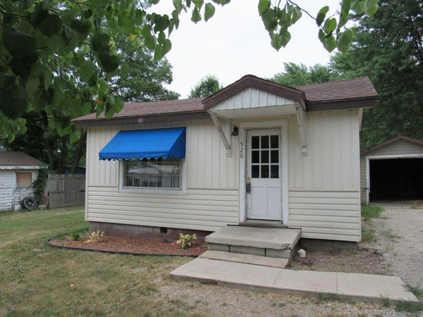 526 S Walnut Street , Marshfield, MO 65706