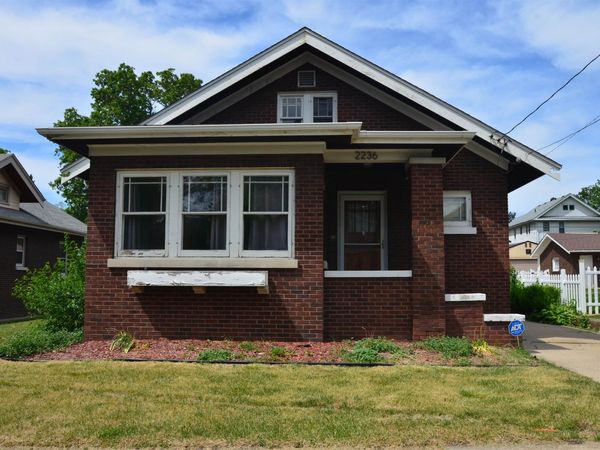 2236 17th Avenue, ROCKFORD, IL 61104