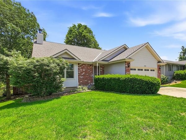 1803 SUNSET Drive, Kearney, MO 64060