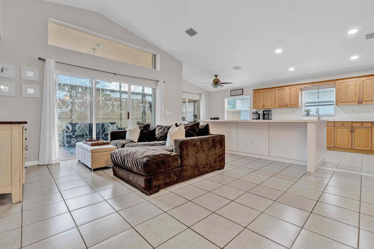 22925 Sterling Lakes Drive, Boca Raton, FL 33433 Photo