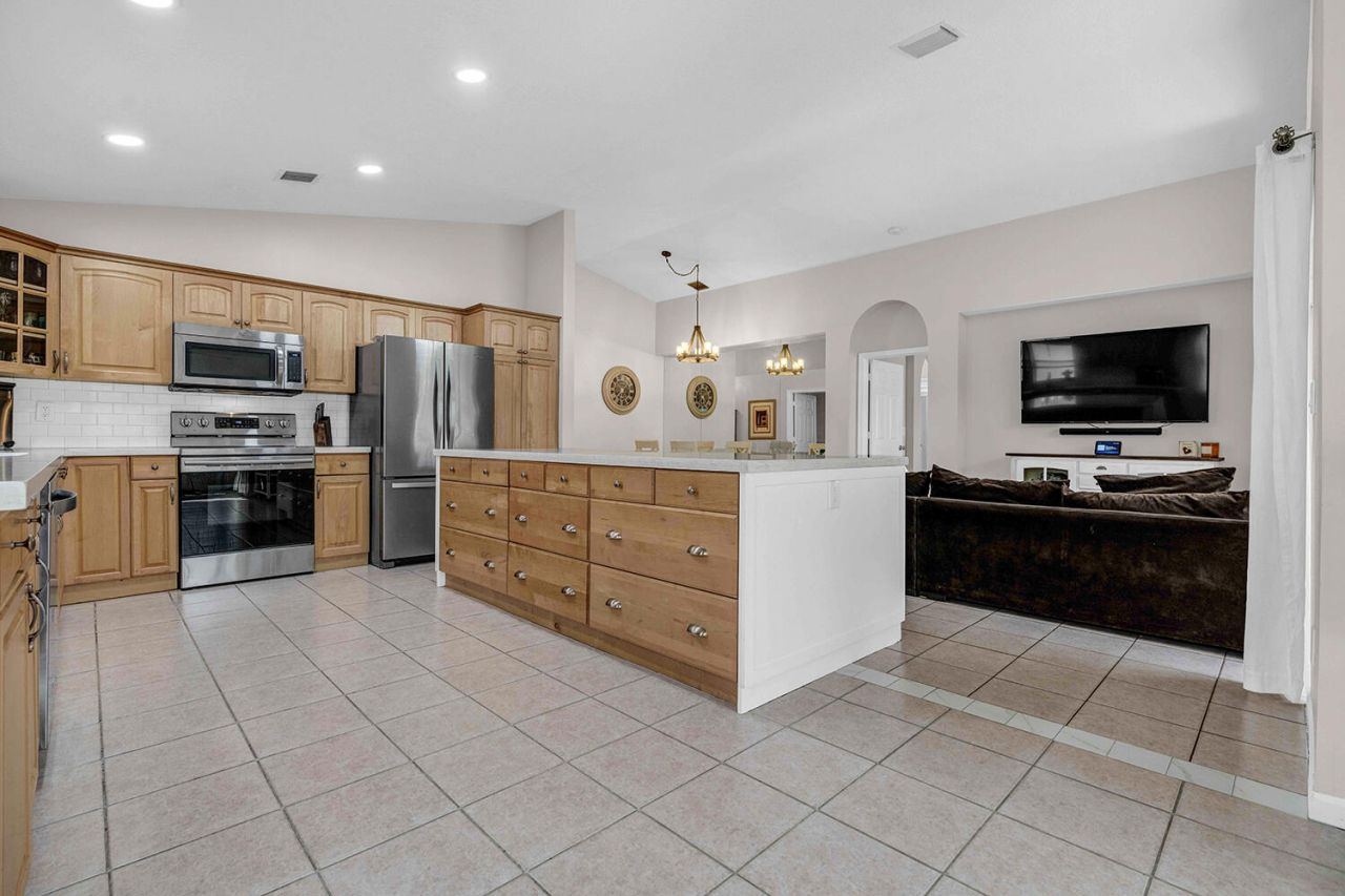 22925 Sterling Lakes Drive, Boca Raton, FL 33433 Photo