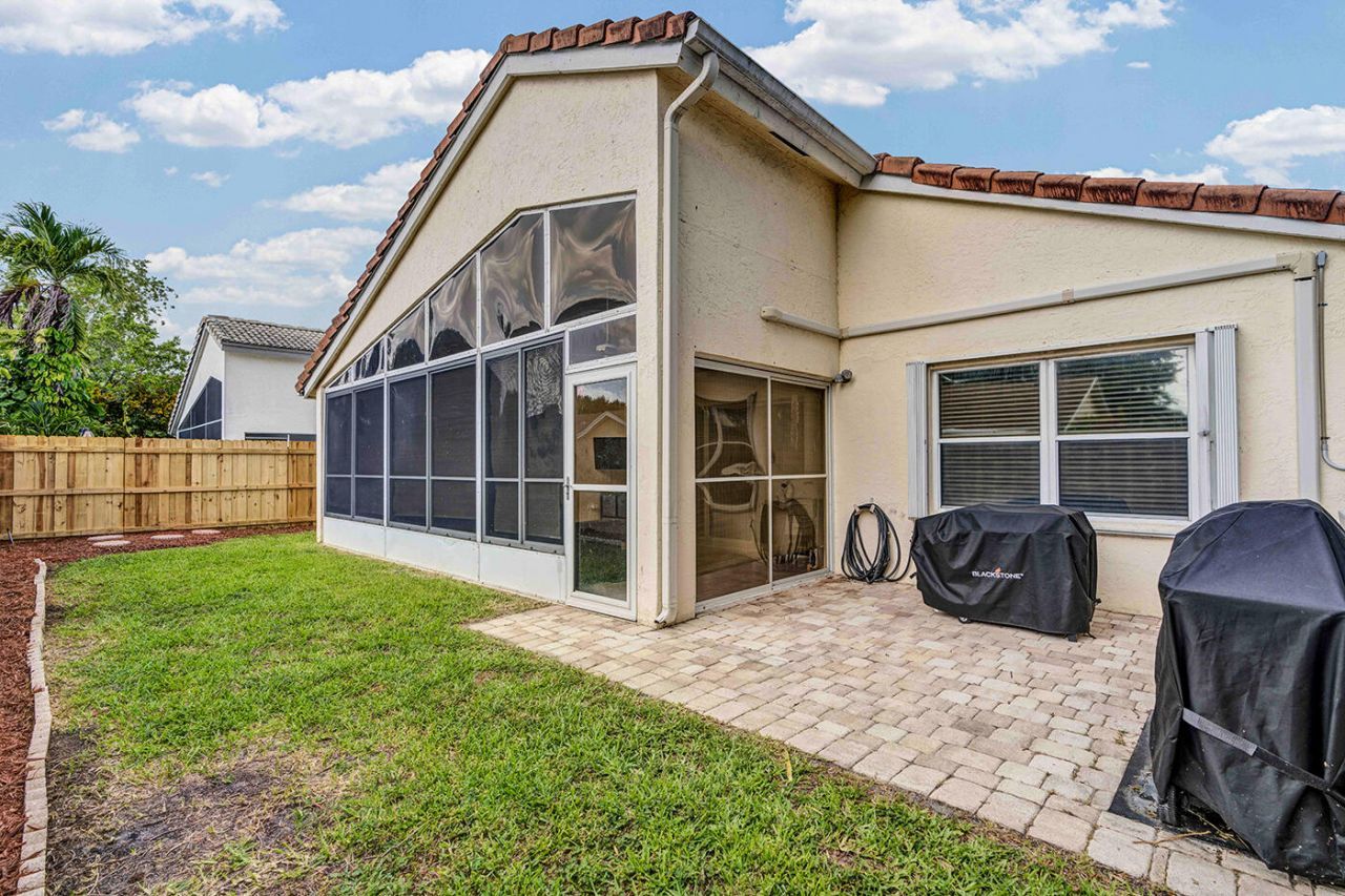 22925 Sterling Lakes Drive, Boca Raton, FL 33433 Photo