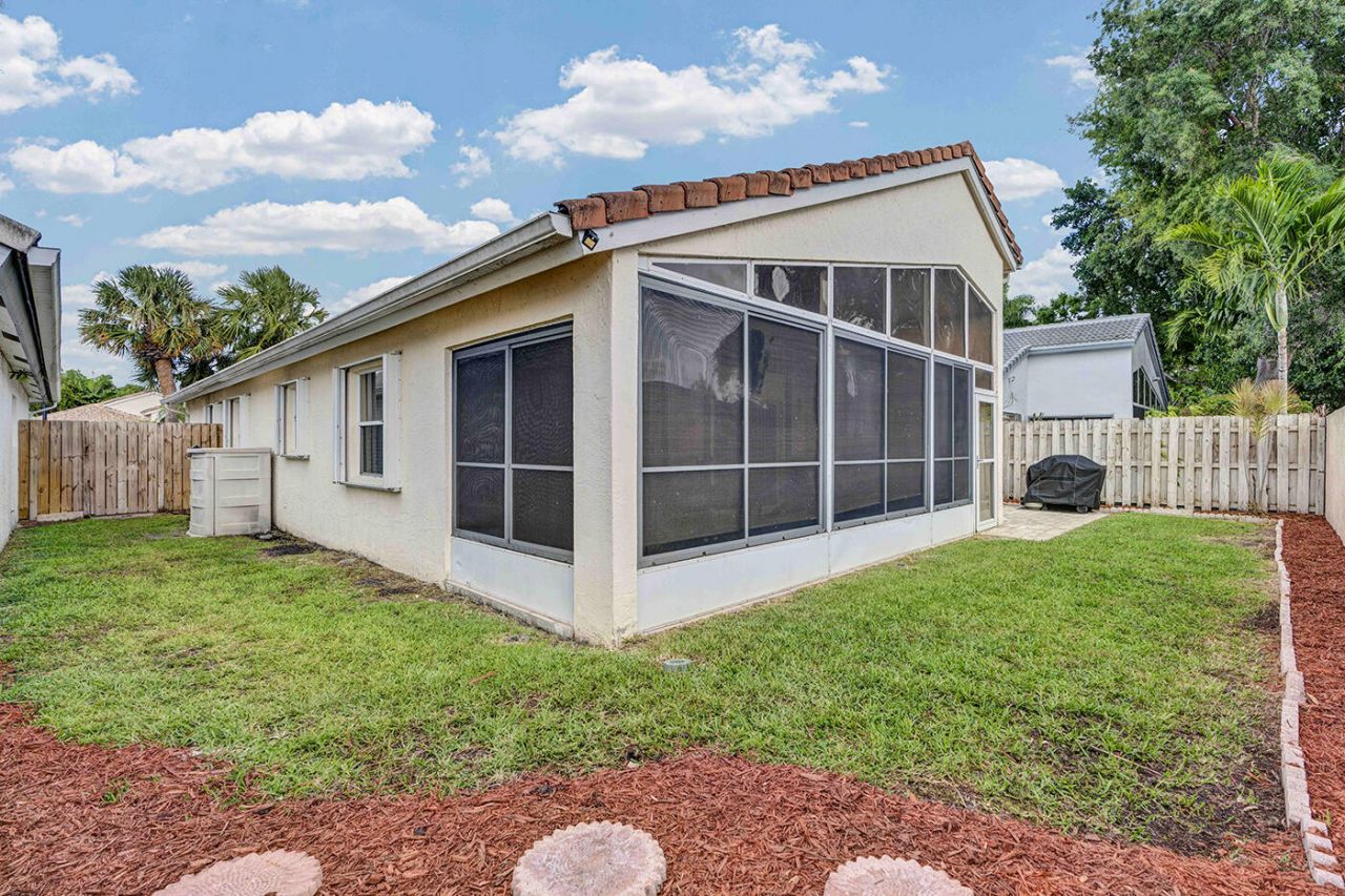 22925 Sterling Lakes Drive, Boca Raton, FL 33433 Photo