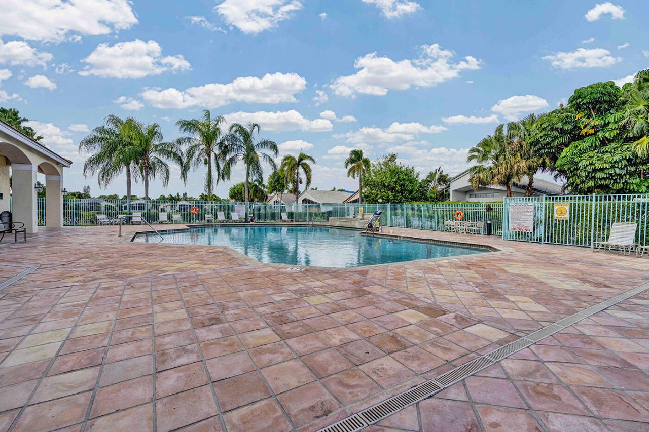 22925 Sterling Lakes Drive, Boca Raton, FL 33433 Photo