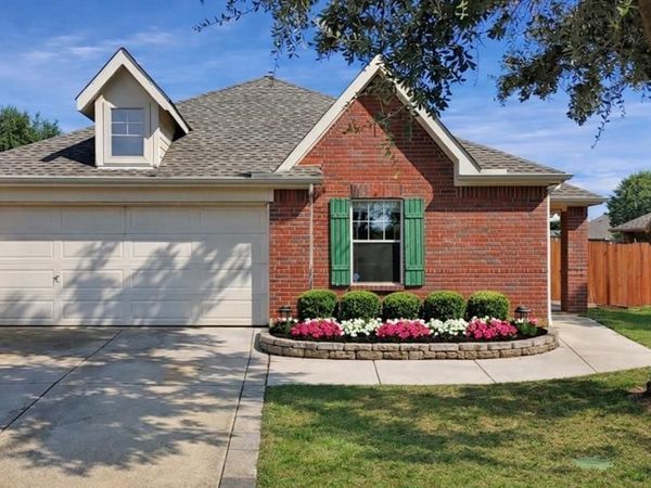 13740 Village Vista Drive, Fort Worth, TX 76052