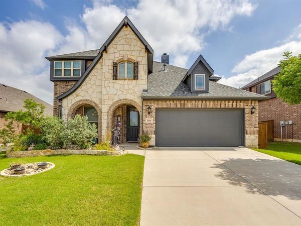 1116 Bear Oak Drive, Burleson, TX 76028