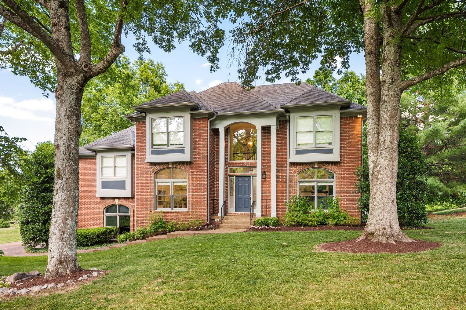9457 Foothills Dr, Brentwood, TN 37027 Main Photo
