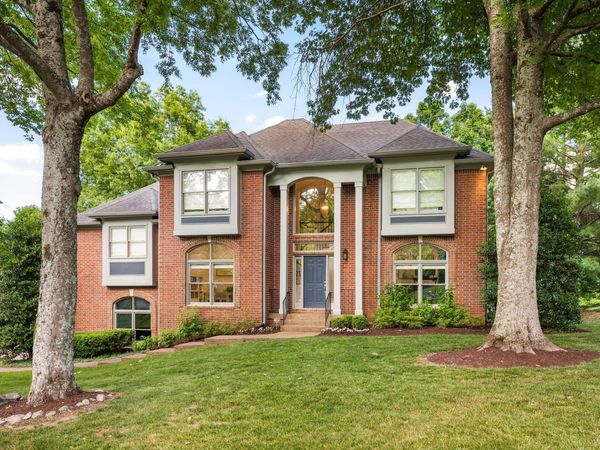 9457 Foothills Dr, Brentwood, TN 37027