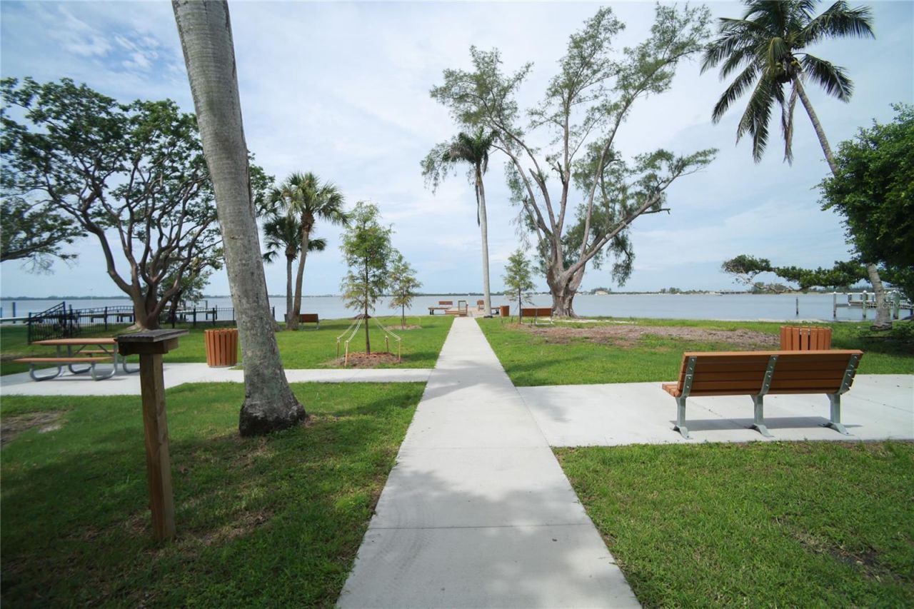 7812 San Juan Avenue, Bradenton, FL 34209 Photo