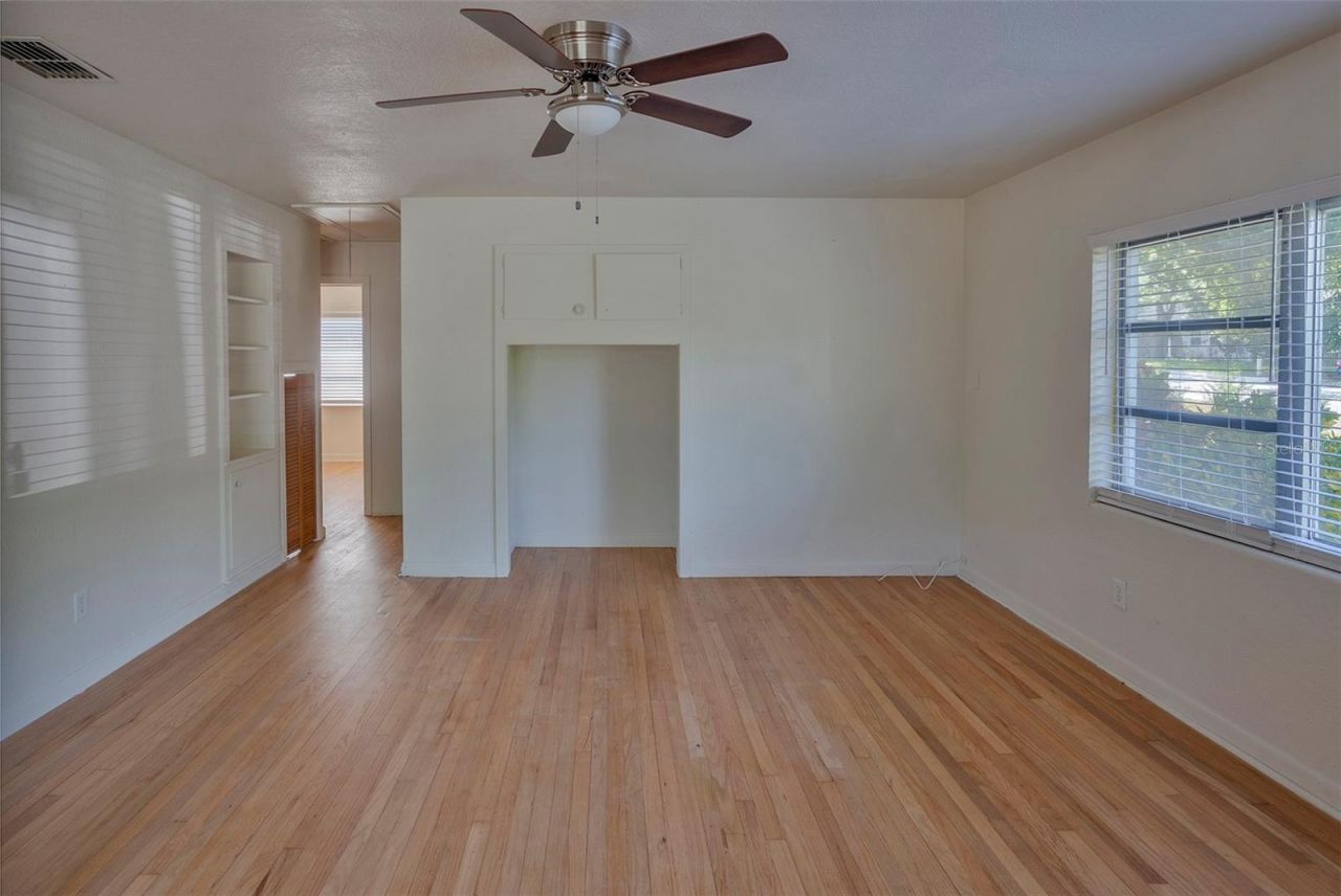 1102 Sunset Point Road, Clearwater, FL 33755 Photo
